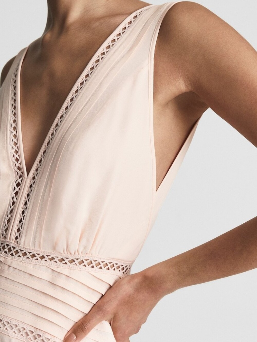 Reiss Pale Blush Pink V-Neck Wide-Leg Jumpsuit - Picture 4 of 6